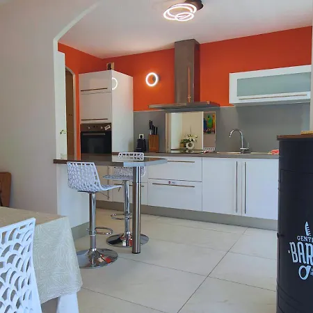 Le Victoria-centre Ville-piscine-parking Prive-wi-fi *