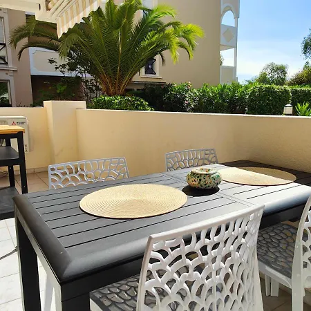 Le Victoria-centre Ville-piscine-parking Prive-wi-fi アパート *