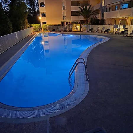 Le Victoria-centre Ville-piscine-parking Prive-wi-fi アパート *