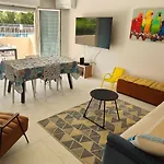 Apartment Le Victoria-centre Ville-piscine-parking Prive-wi-fi Hyeres