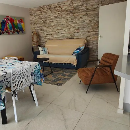 Le Victoria-centre Ville-piscine-parking Prive-wi-fi Apartament