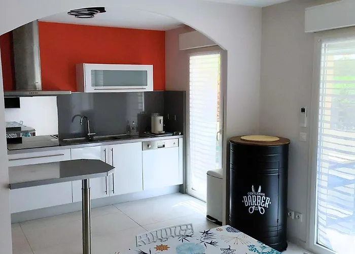 Lejlighed Le Victoria-centre Ville-piscine-parking Prive-wi-fi Hyères