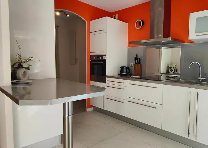 Le Victoria-centre Ville-piscine-parking Prive-wi-fi Lejlighed Hyères