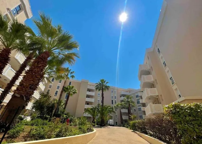 Lejlighed Le Victoria-centre Ville-piscine-parking Prive-wi-fi Hyères