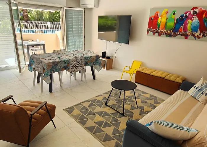 Lejlighed Le Victoria-centre Ville-piscine-parking Prive-wi-fi Hyères